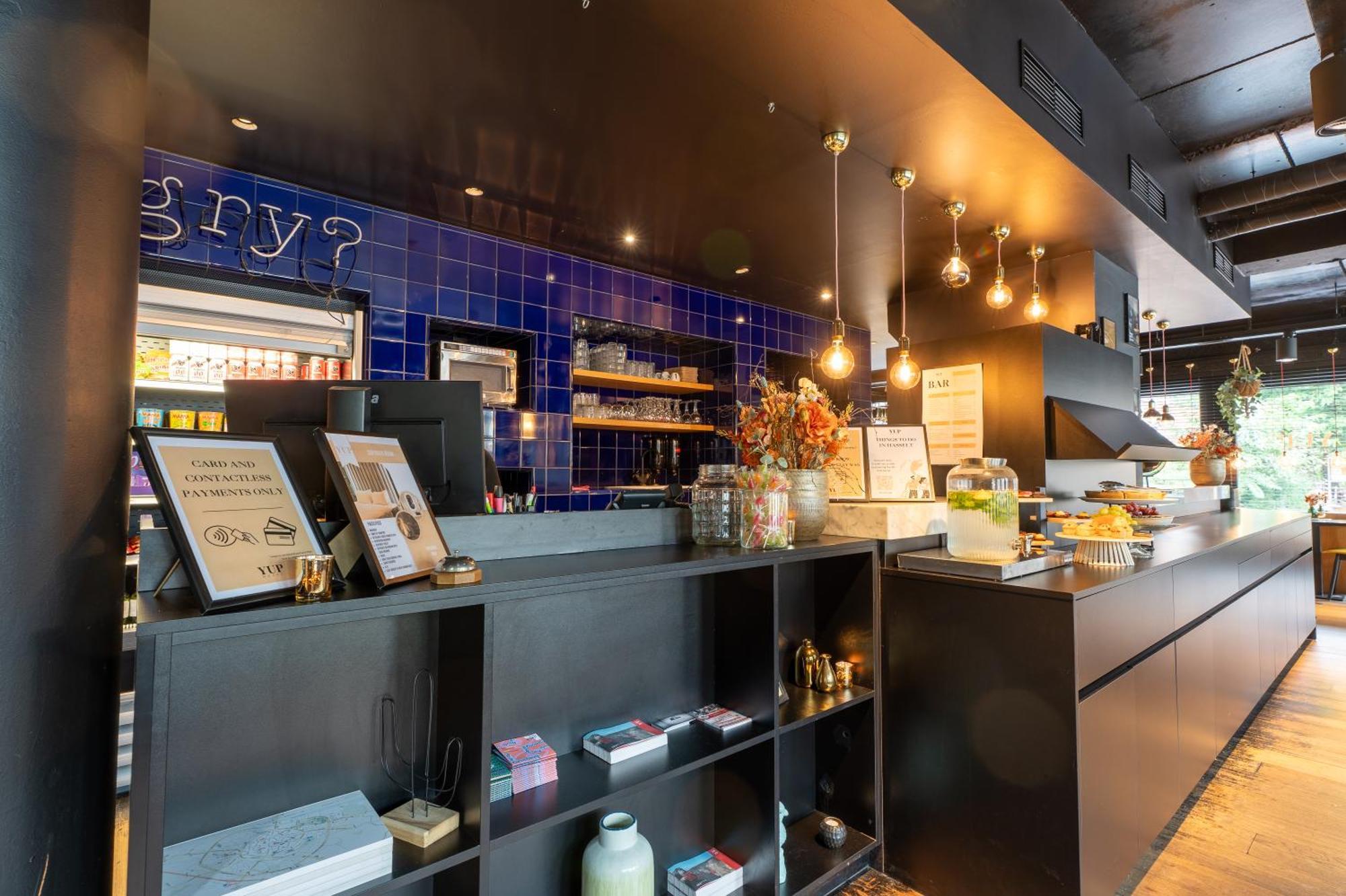 域普酒店-不一样的酒店 哈瑟尔特 外观 照片